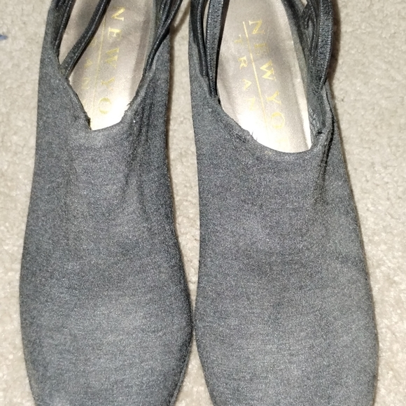 Pumps - Picture 4 of 5